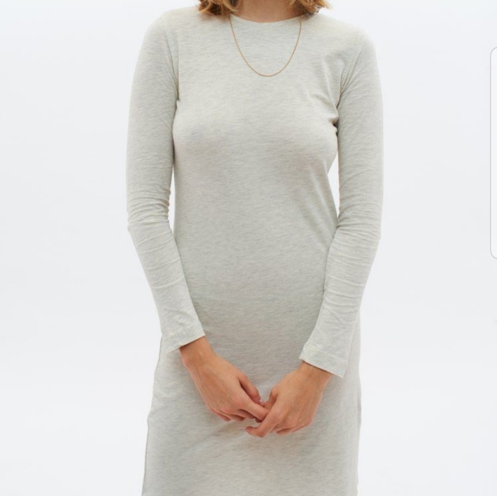Looking for: Kotn Dress - Oat Melange